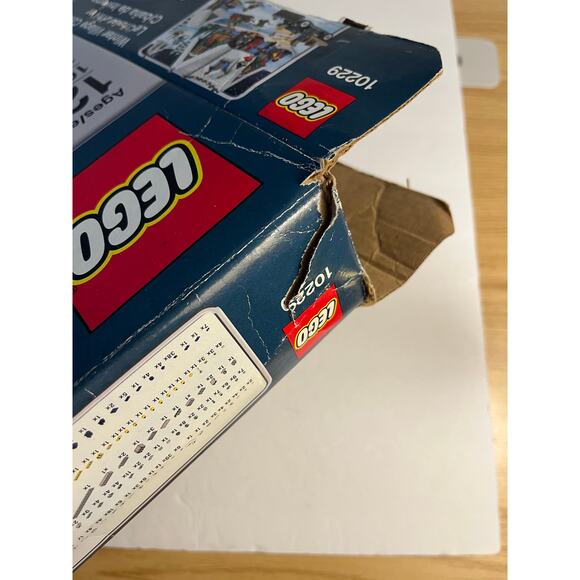 LEGO Creator 10229  Winter Village Cottage New Retired Vintage Open Box Holiday - Picture 10 of 16